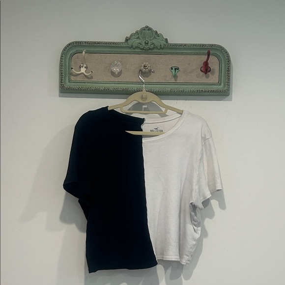 Hollister Black White colorblocked Short Sleeve baby Tee Womens 2XL - Picture 1 of 5